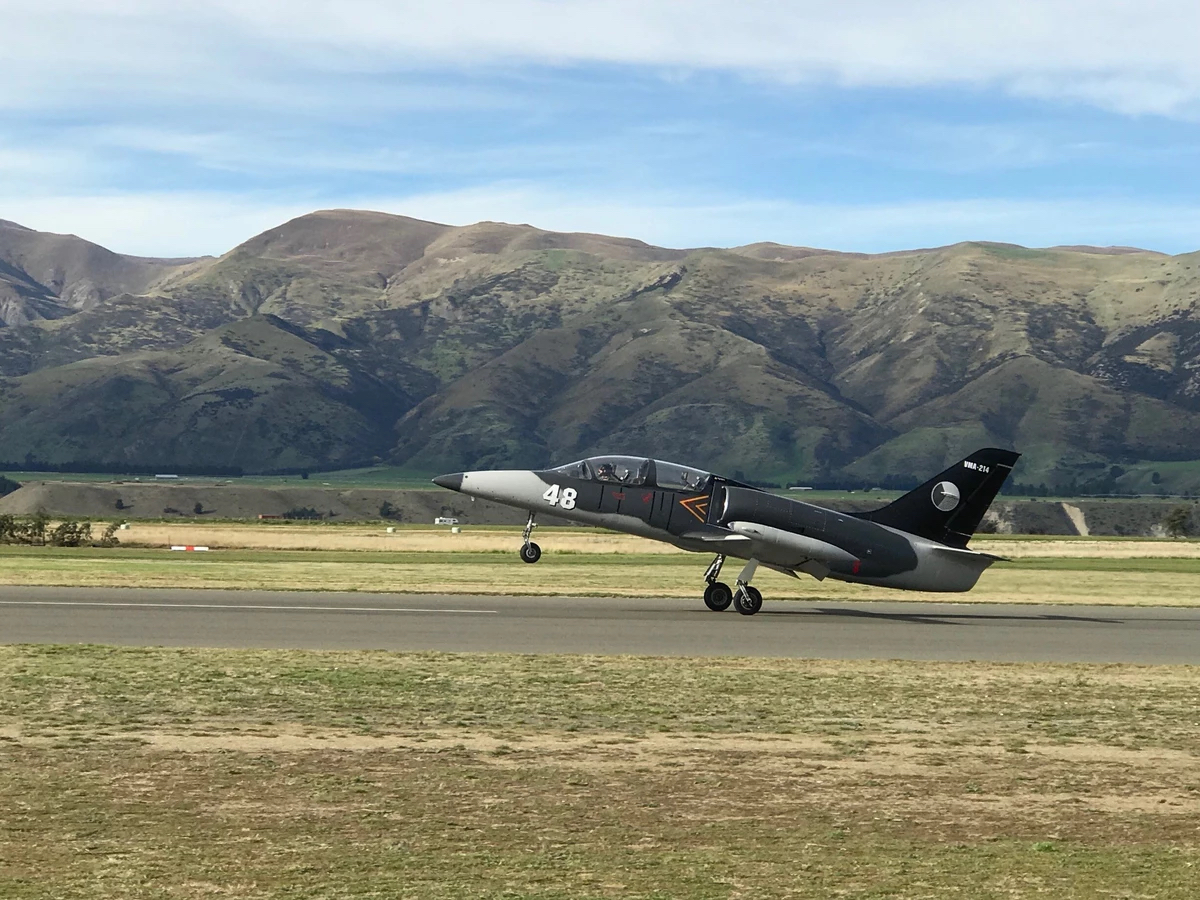 Take+off+at+Warbirds+Over+Wanaka+2018 ScaleWidthWzEyMDBd